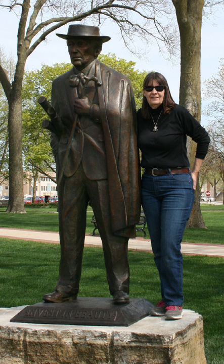 figurative bronze sculpture by Martha Pettigrew