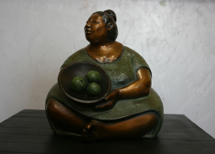 figurative bronze sculpture by Martha Pettigrew